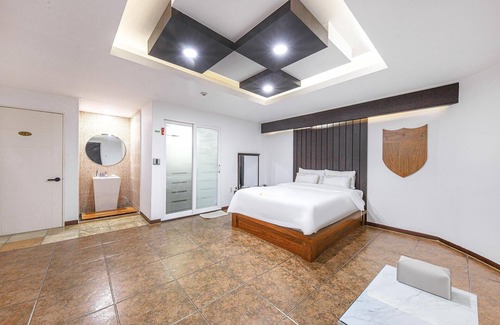Dong-gu Hotel | Eco-Friendly Stay at Daejeon Yongjeon Savoy Hotel