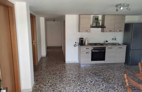 Putignano House | Charming DAE Detached House in Puglia's Heart, Family-friendly
