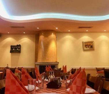 Peshtera Hotel | Guest Rated 9/10 at Daf Trans Hotel with Hot Tub & Dining