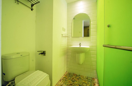 Jaksa Street Hotel | Discover Dafam Express Jaksa Jakarta: Spa & Family-Friendly