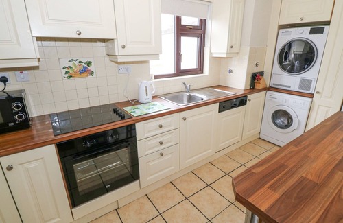 Grange Cottage | Pet-Friendly Daffodil Cottage in Grange, County Sligo