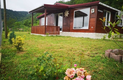 Macka Cottage | Family-Friendly Retreat at Dag Evi with Kitchen Amenities