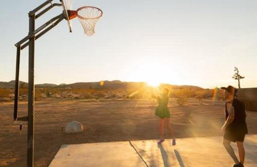 Landers House | Experience Dagger Tree Oasis: 4-Star Retreat with Pool