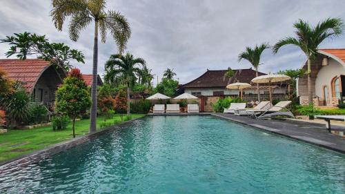 Sampalan House | Discover Daghan Cottage Nusa Penida with Oceanfront Pool
