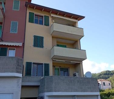Pugliola Apartment | Family-Friendly Retreat at Dagli ulivi al mare, Rated 8.9