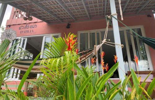 Koh Rong Sanloem House | DAHLIA Guesthouse: Oceanfront Retreat with Top Amenities
