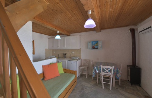 Xanthi Region Villa | DAHLIA: Infinity Pool with Breathtaking Egean Views
