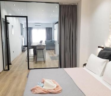 Piraeus Apartment | Dahlia Suite - 5 min drive to Piraeus Port