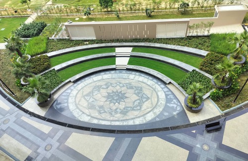 Gomti Nagar Apartment | Dahlias : A perfect studio with every facility