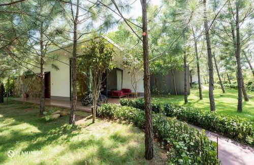 Ngoc Quang House | Experience Comfort at Flamingo Dai Lai Resort - Forest Villa