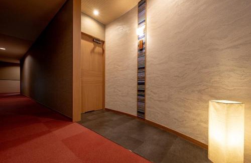 Yumoto-naka-yashiki Hotel | Relaxing Stay at Dai Onsen Matsudaya Ryokan with Hot Tub
