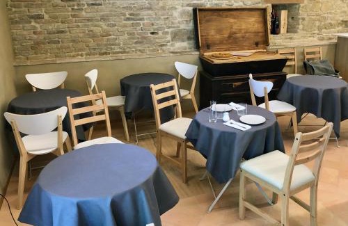 Santa Veneranda Bed & Breakfast | Discover Dai Ventu: Oceanfront Escape with Hot Tub & Dining