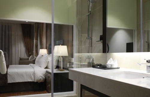 Khu bao ton Thien nhien Pu Luong Hotel | Budget-Friendly Stay at Dai Viet Hotel with Spa & Dining