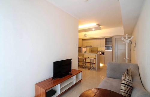 Kebon Sirih Apartment | Cozy 2BR Apartment with Pool & Breakfast in Kemang, Jakarta