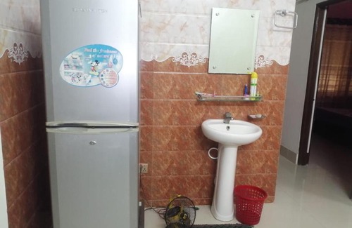 Mirpur Apartment | Cozy Daily Room Rentals in Mirpur - Pet & Child Friendly