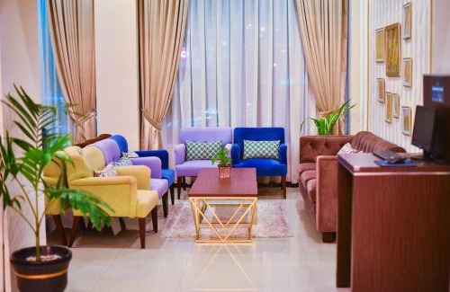 Padang Hotel | Discover Daima Hotel Padang: Family-Friendly with Pool & Spa
