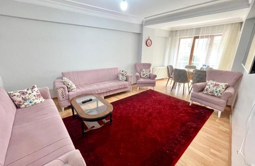 Zeytinburnu Apartment | Discover Family-Friendly Daire İstanbul nuripaşa Retreat