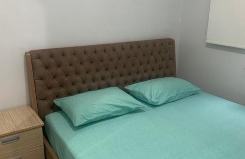 Kucukcekmece Apartment | Family-Friendly Daire with Pet Accessibility Awaits You