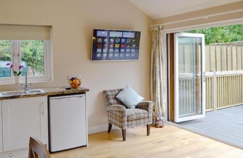 Bodmin House | Welcoming Dairy Cottage: 4-Star with Family-Friendly Comfort