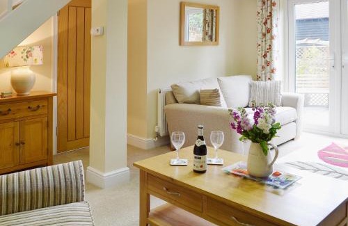 Five Oak Green House | Kid-Friendly Holiday Homes in Matfield, UK - 10/10 Rated