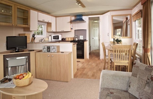 Woodmansey Cottage | Cozy Dairy Cottage: Family-Friendly Getaway for 4