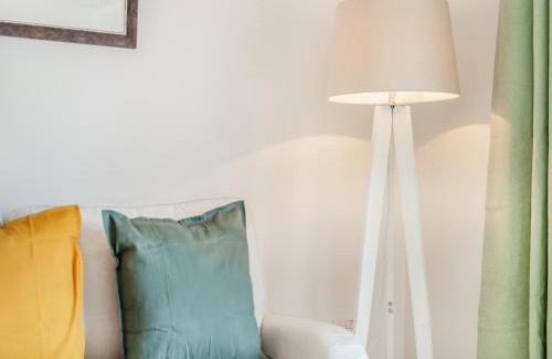 Alderbury House | Family-Friendly Dairy Cottage: Your Perfect UK Getaway