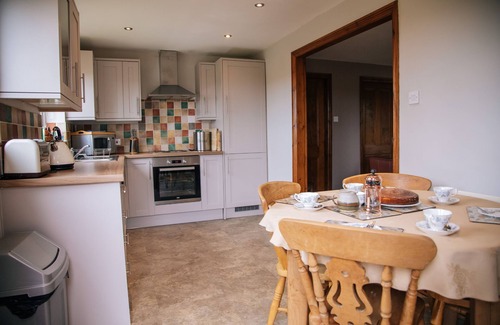 Malpas Cottage | Discover Dairyman's Cottage: Family-Friendly Rural Retreat