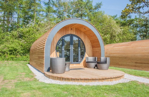 Pickering Cabin | Family-Friendly Daisy Glamping Pod with Gold Award Status