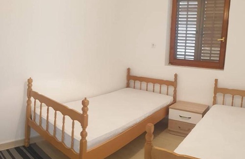 Lepetane Apartment | Pet-Friendly Haven at Daisy - Guest Rated 10/10