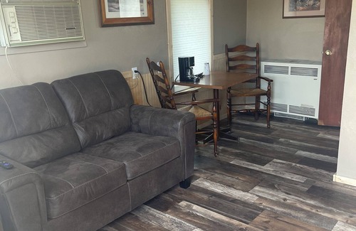 Faulkton Cabin | Dakota Landing Cabins & Motel: Cozy Newly Remodeled Retreat