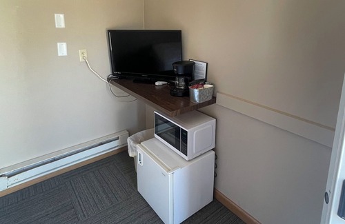 Faulkton House | Guest Rated 10/10: Dakota Landing Cabins & Motel Room #3