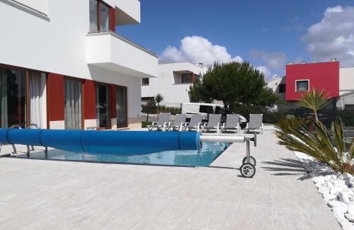 Casalinho House | Discover DaLagoa Villa: Poolside Bliss Near the Beach