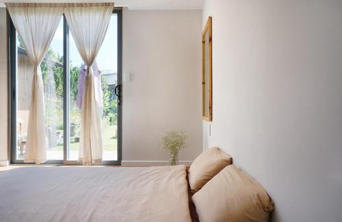 Phuong House | Pet-Friendly Dalaha Retreat: Rated 10/10 with Hot Tub