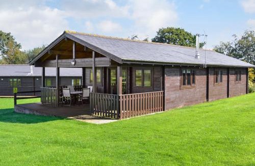 Witheridge House | Dalch - Family-Friendly Retreat Awaits Your Arrival