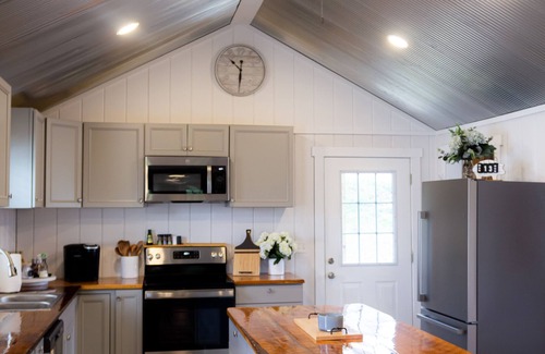 Burkesville House | Discover Dale Hollow Hideaway: Near State Park & Golf