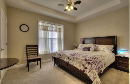 Bean Station Condo | Lakefront Penthouse Retreat with Hot Tub & Fireplace