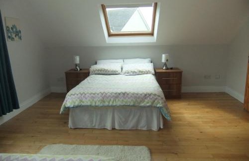 Manorcunningham Apartment | Guest Favorite: Daleview Apartment with Family and Pet Perks