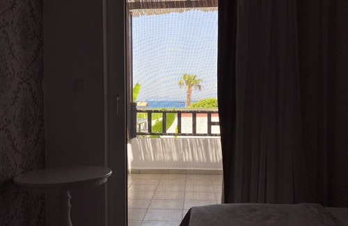 Golturkbuku Hotel | Experience Dalgıç Otel Türkbükü: Ocean View & Family-Friendly