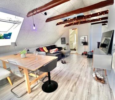Vejle Apartment | Dalgade loft and living