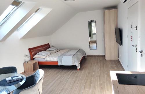 Szentendrei Apartment | Discover Dali Apartment Szentendre: Highly Rated & Family-Friendly