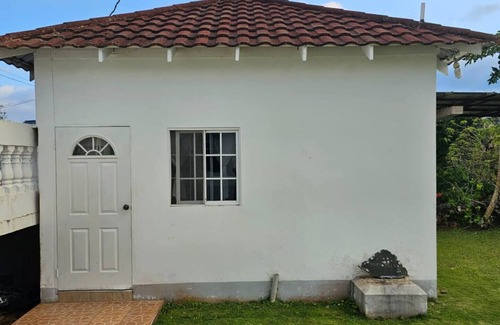 Porus Cottage | Discover Dalkeith Cottages - Water Lily with Ocean Views
