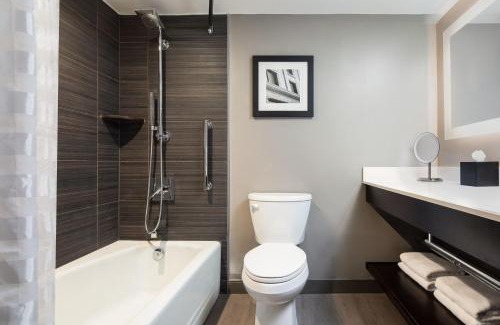 Dallas Hotel | Enjoy Family-Friendly Amenities at Dallas-Addison Marriott