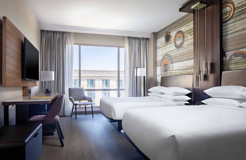 Legacy Park Hotel | Relax at the Dallas/Plano Marriott with Spa and Pool Access