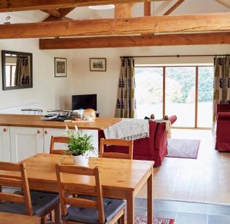 Lofthouse House | Elegant Dallow Hall Barns: Wheelchair Accessible Retreat