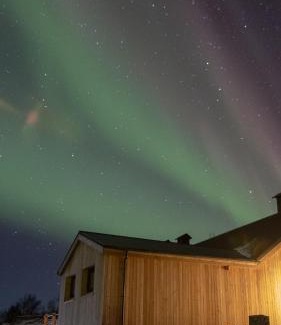 Kirkjubaejarklaustur Bed & Breakfast | Discover Dalshöfdi Guesthouse: Family-Friendly Retreat