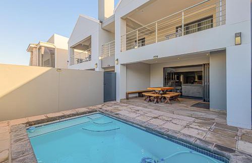 Calypso Beach House | Experience Dalton's Langebaan: Ocean View & Private Beach