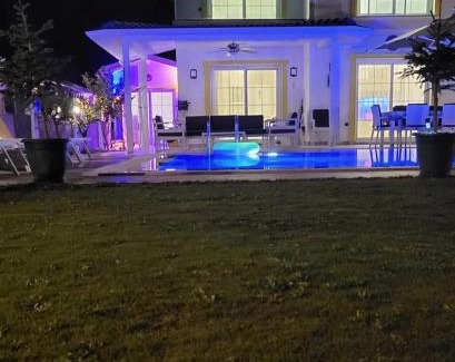 Dalyan Villa | Experience Comfort at Dalyan Villa Fenerbahçe with Ocean Views