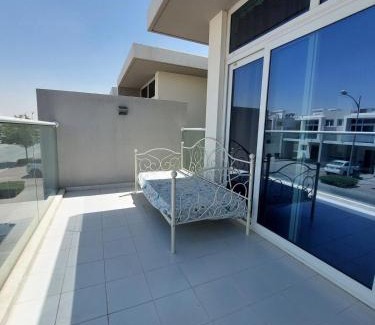Dubai House | Damac Hills 2- Relaxing 3BR townhouse - Homeyvillas