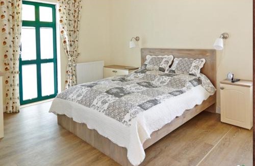 Thale Apartment | Pet-Friendly Dambachhaus Thale with Hot Tub & Kitchen
