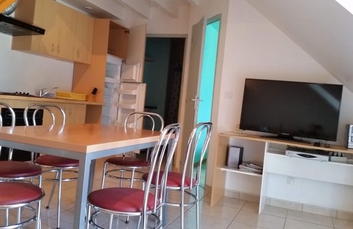Damgan Apartment | Elegant Damgan Apartment with Ocean View and Pool Access